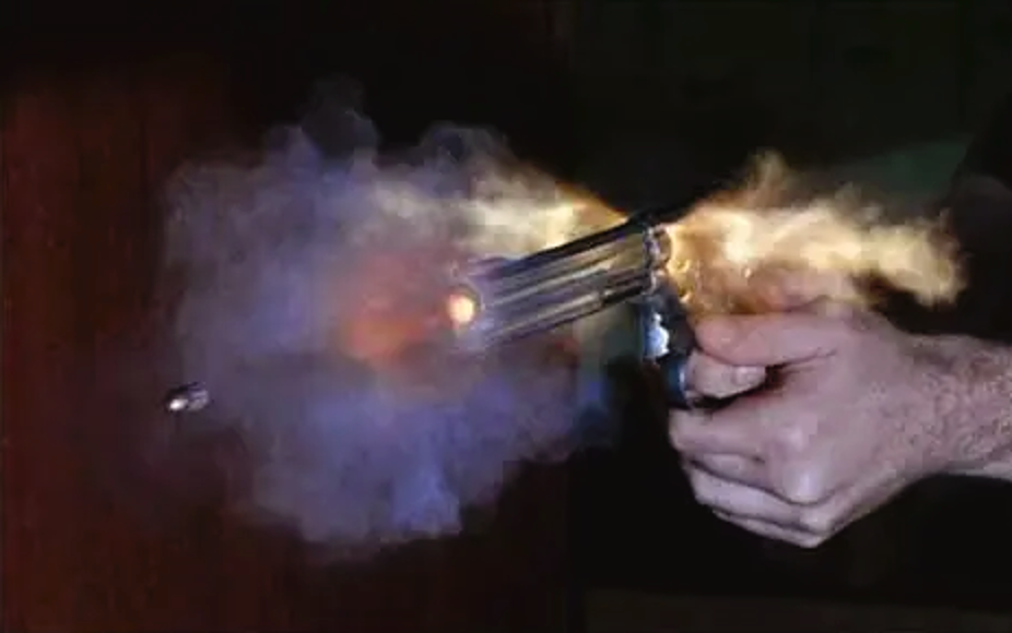 Зазор барабана револьвера. Правила техники безопасности