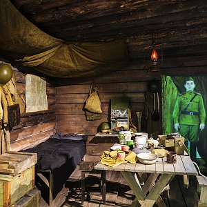 Инсталляция «Блиндаж офицеров Советской Армии».