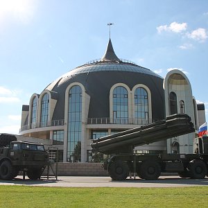 Выставка военной техники «Стальные стражи». Фрагмент.